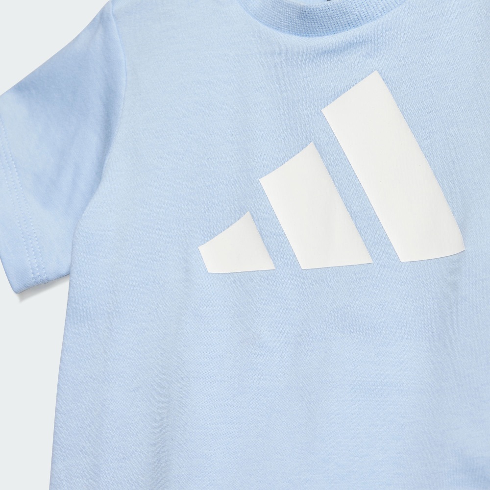 ESSENTIALS 運動套裝