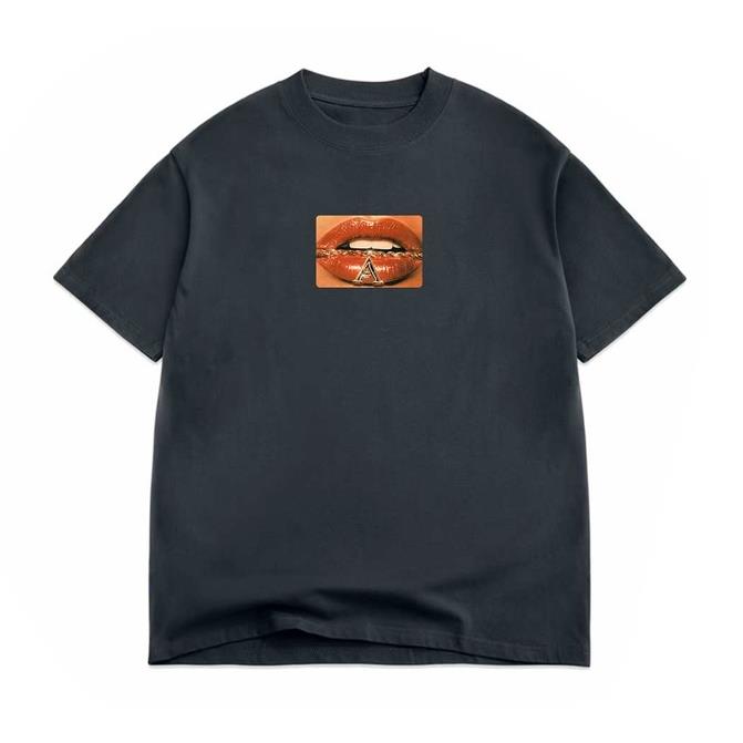 【 APRIL 】短T 黑 - PENDANT TEE