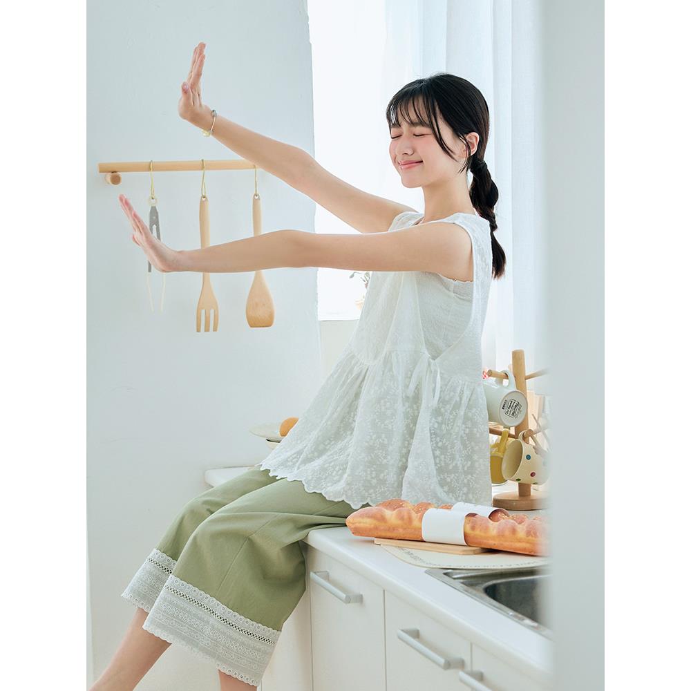 日系純棉立體刺繡蕾絲側綁帶外罩背心