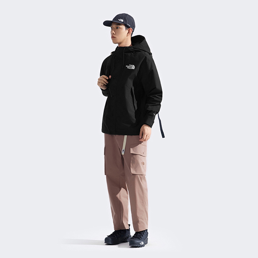 The North Face北面男款黑色DryVent防水透氣衝鋒衣｜8FZMJK3