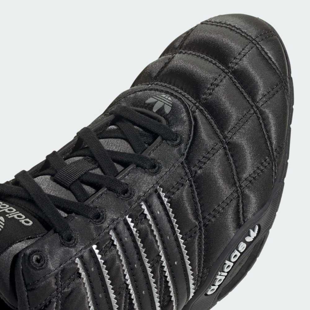 ADIRACER LO 運動休閒鞋