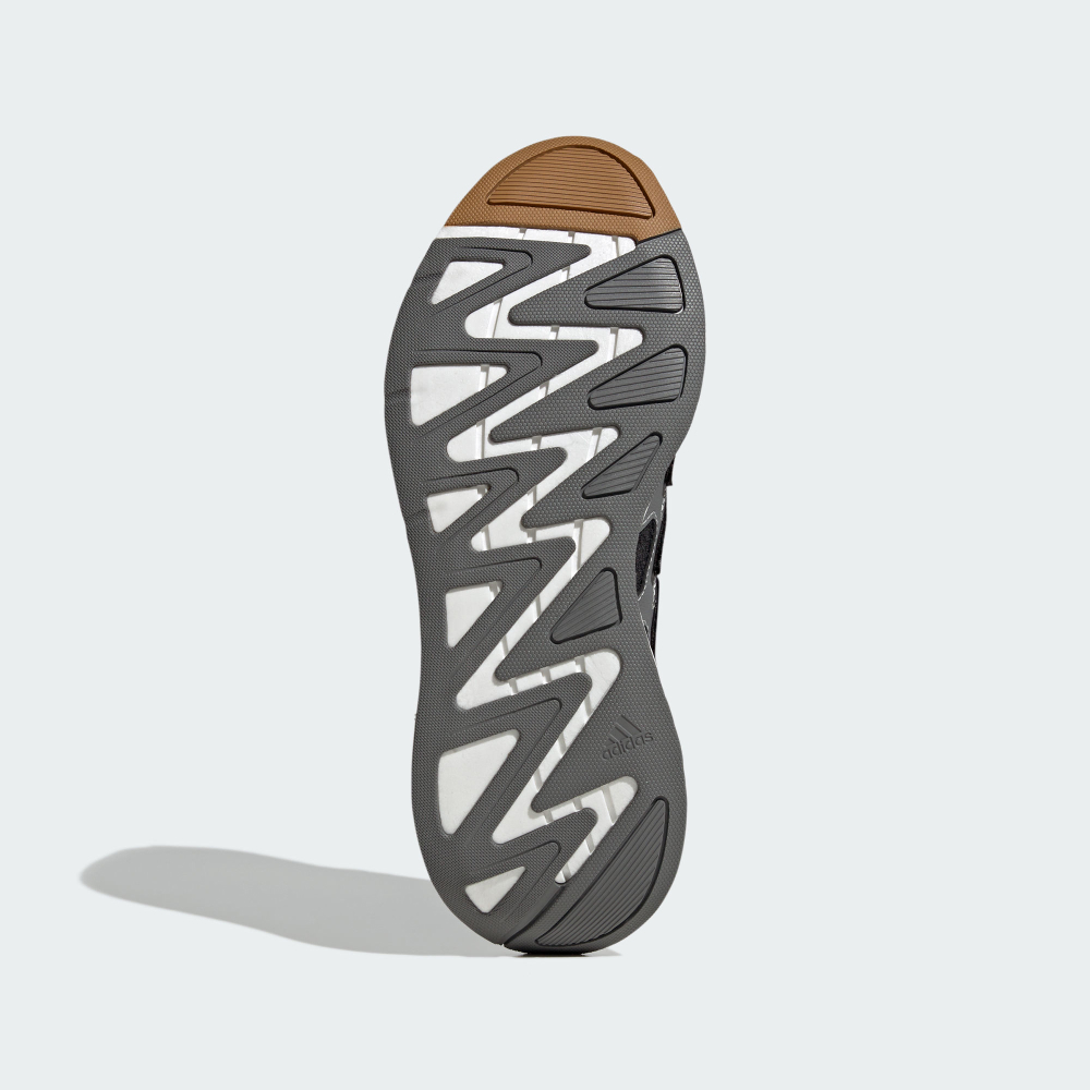 ADIZERO ARUKU 跑鞋