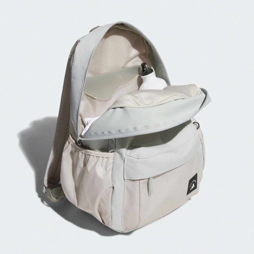 MUST HAVES MATERIAL 後背包