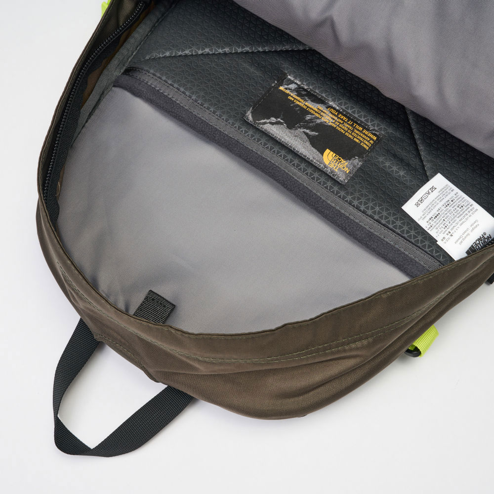 The North Face北面男女款綠棕拼接DWR防潑水休閒後背包｜3KYJG1K