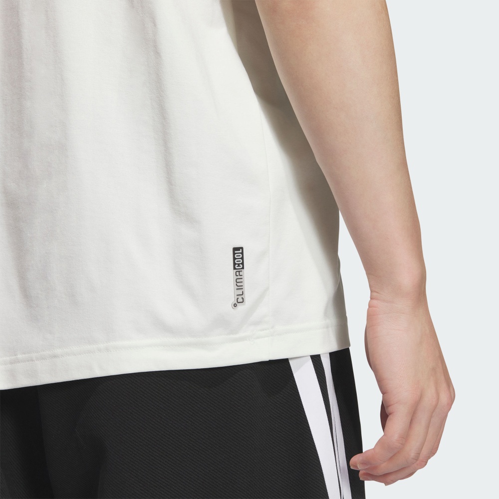 MODERN TECH 短袖上衣