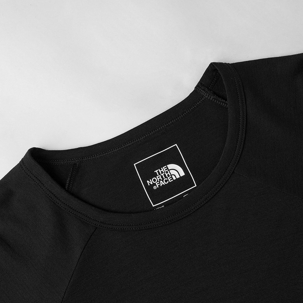 The North Face北面男款黑色長袖上衣｜8DRGJK3