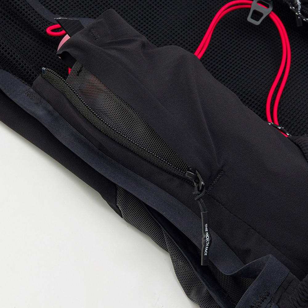 SUMMIT巔峰系列男女款黑色DWR防潑水背心｜8BKMKT0