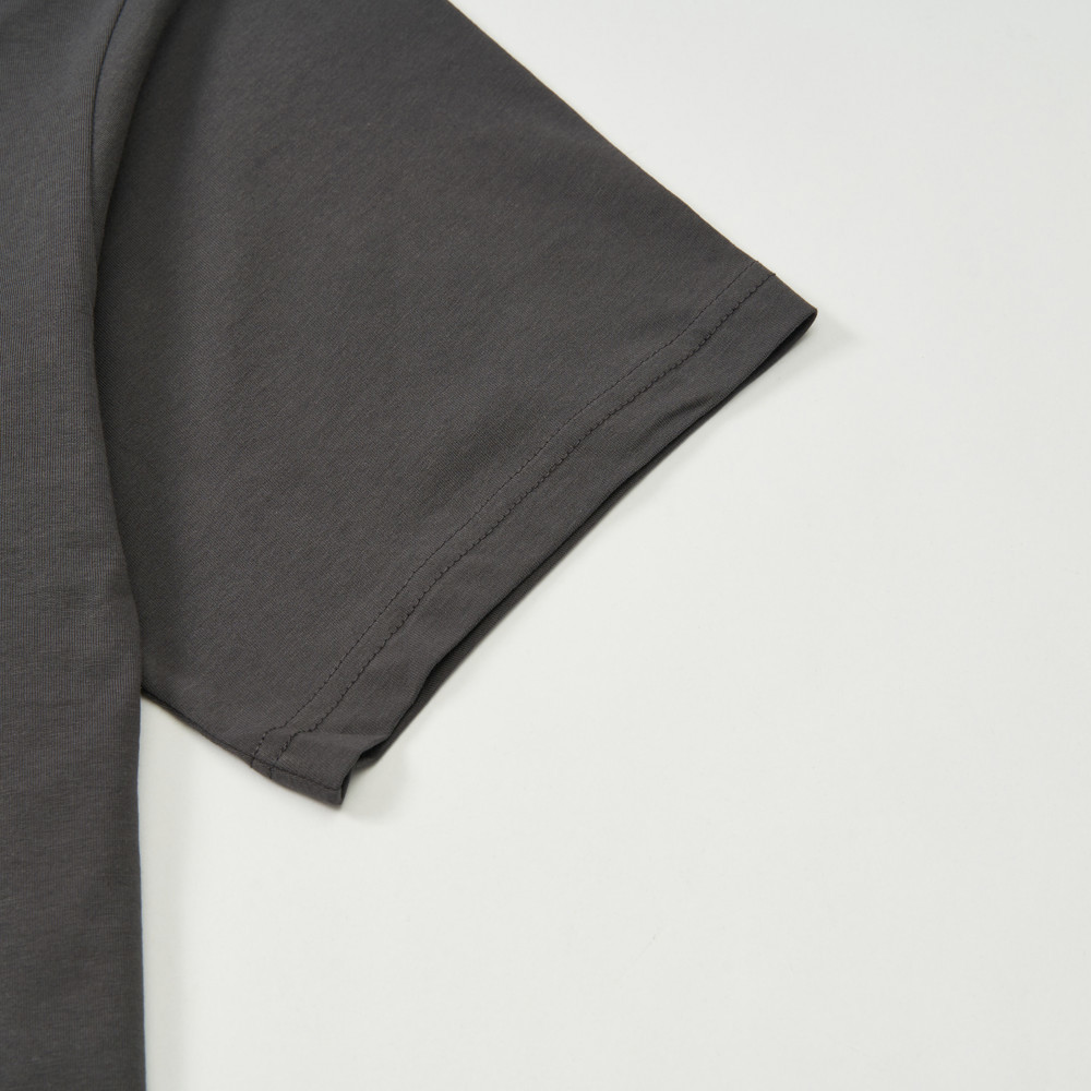 The North Face北面男女款深灰色概念性印花短袖T恤｜8E4D0C5