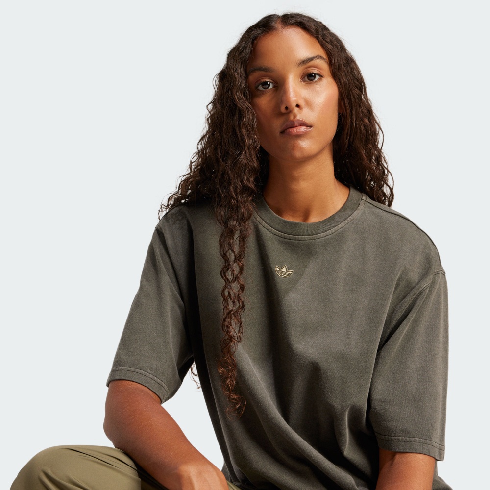 OVERSIZED 短袖上衣