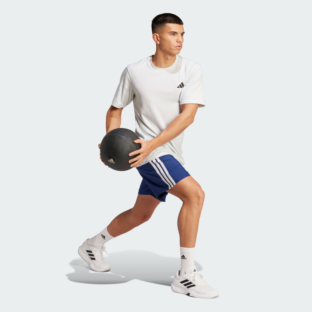 ESSENTIALS TRAINING 運動短褲