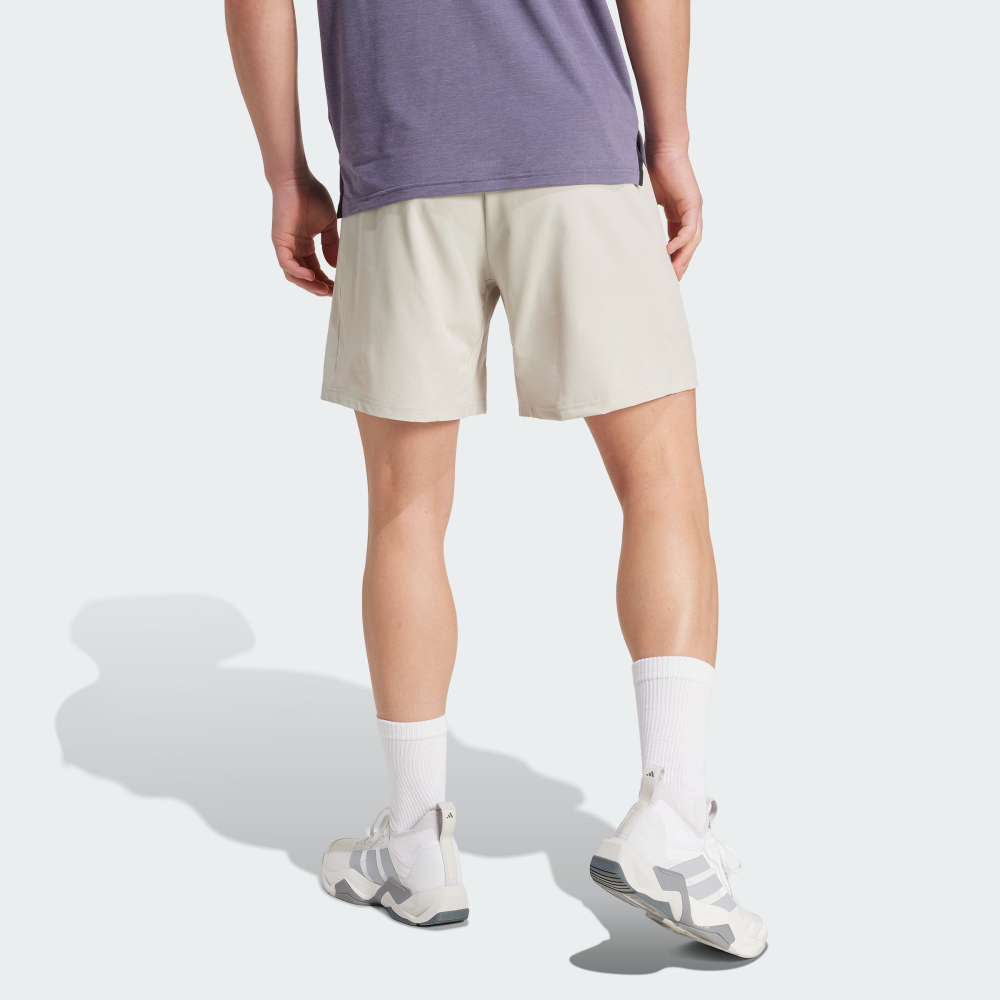 ESSENTIALS 運動短褲