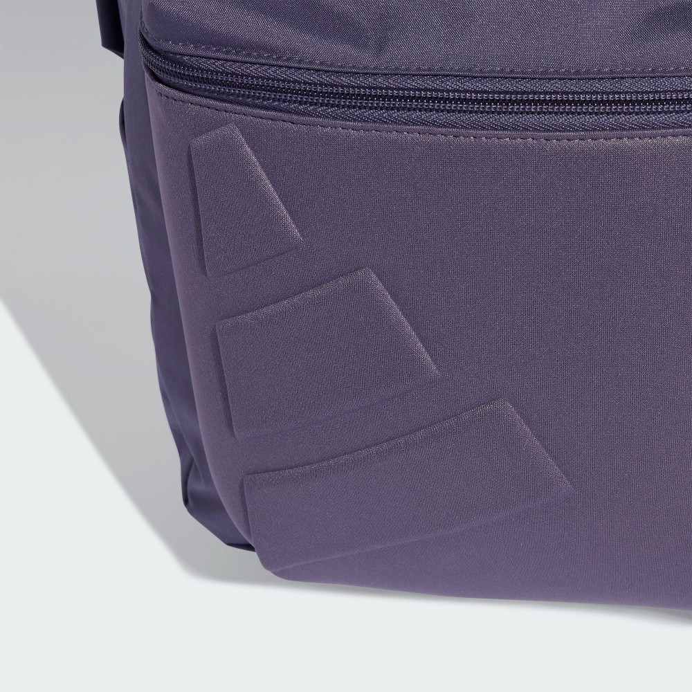 ESSENTIALS 後背包