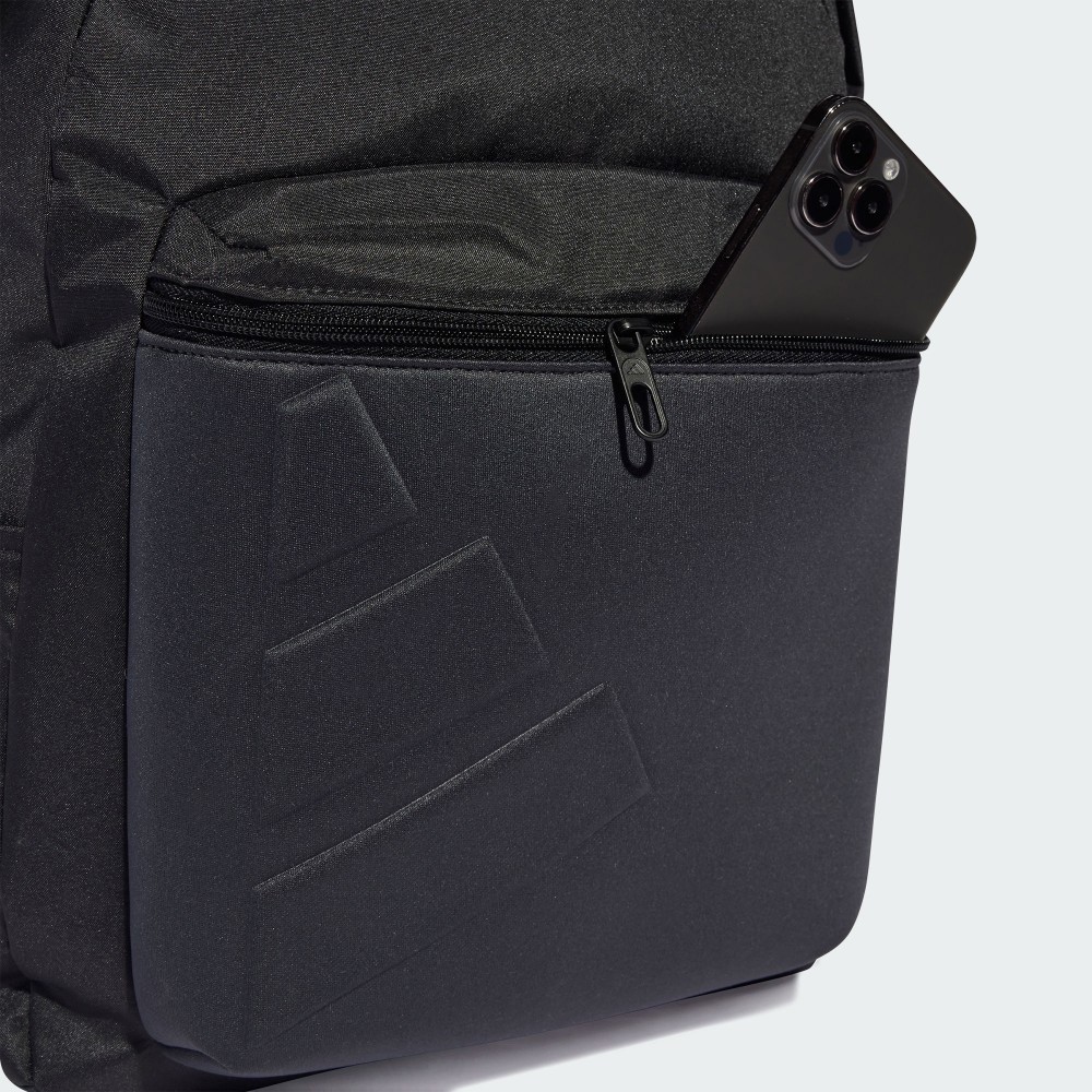 ESSENTIALS 後背包