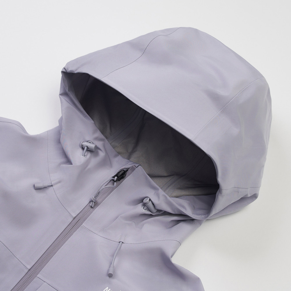 The North Face北面女款紫色FUTURELIGHT防水透氣衝鋒衣｜8DHZBOB