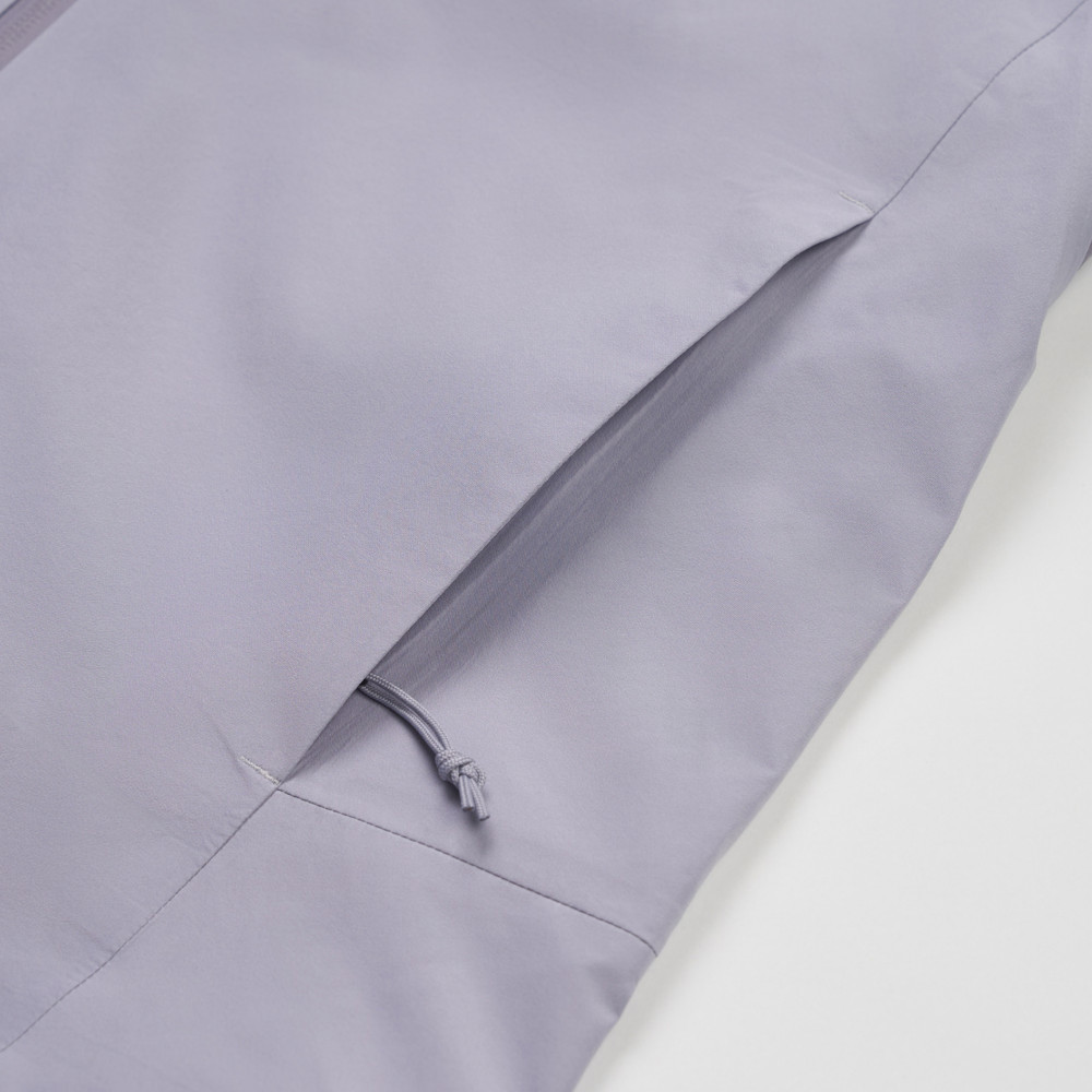 The North Face北面女款紫色FUTURELIGHT防水透氣衝鋒衣｜8DHZBOB