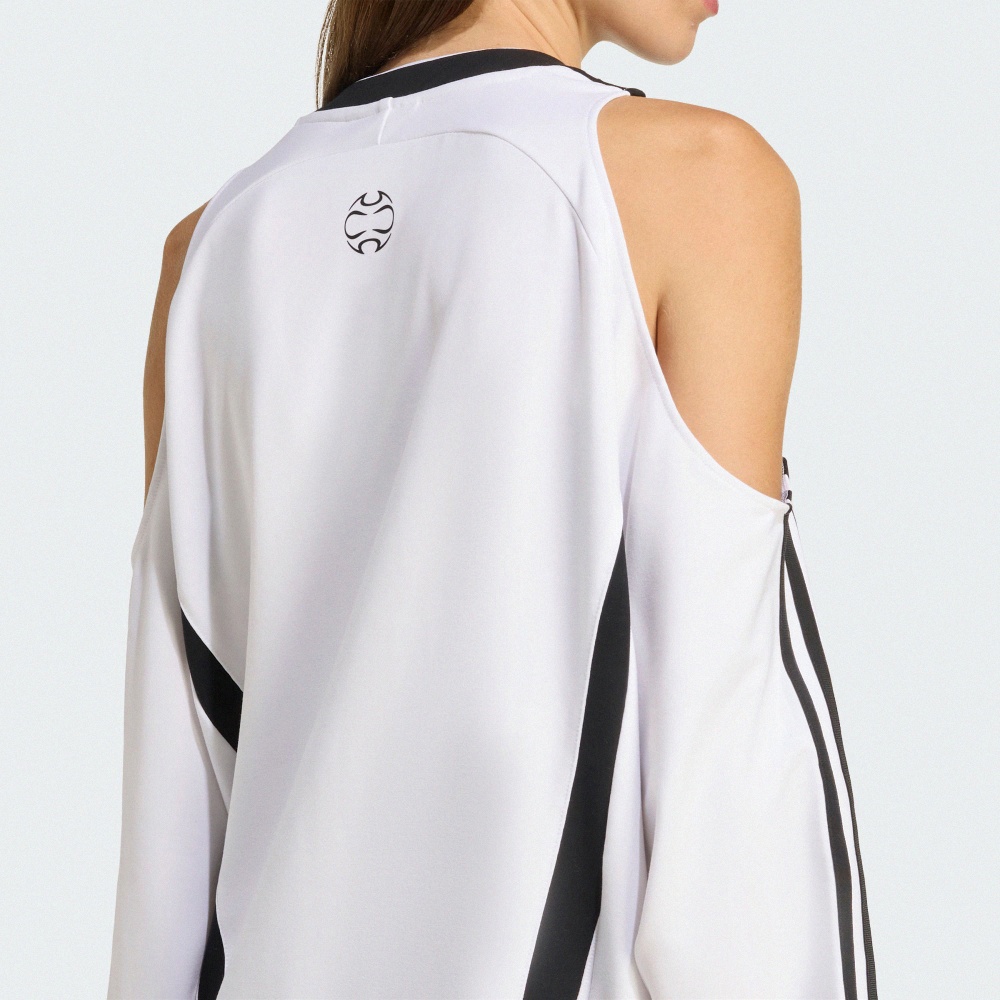 ADILENIUM SEASON 4 TEAMGEIST 短袖上衣