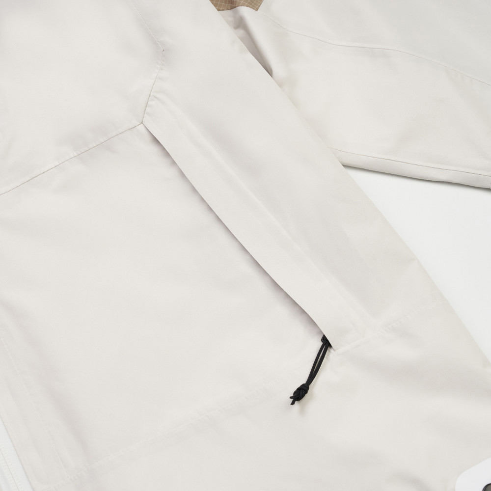 The North Face北面女款棕色Gore-Tex防水透氣衝鋒衣｜8EWQDIU