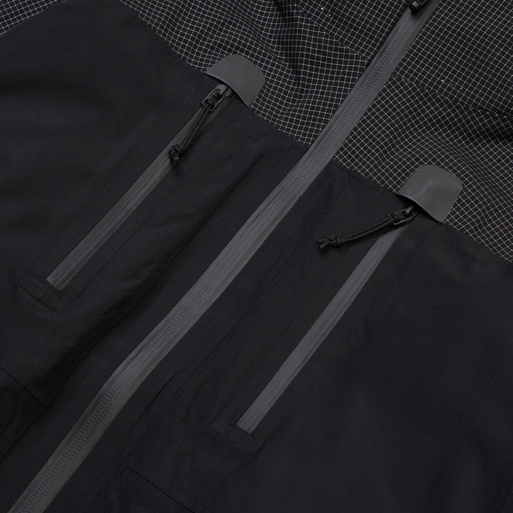 The North Face北面女款黑色Gore-Tex防水透氣衝鋒衣｜8EWQJK3