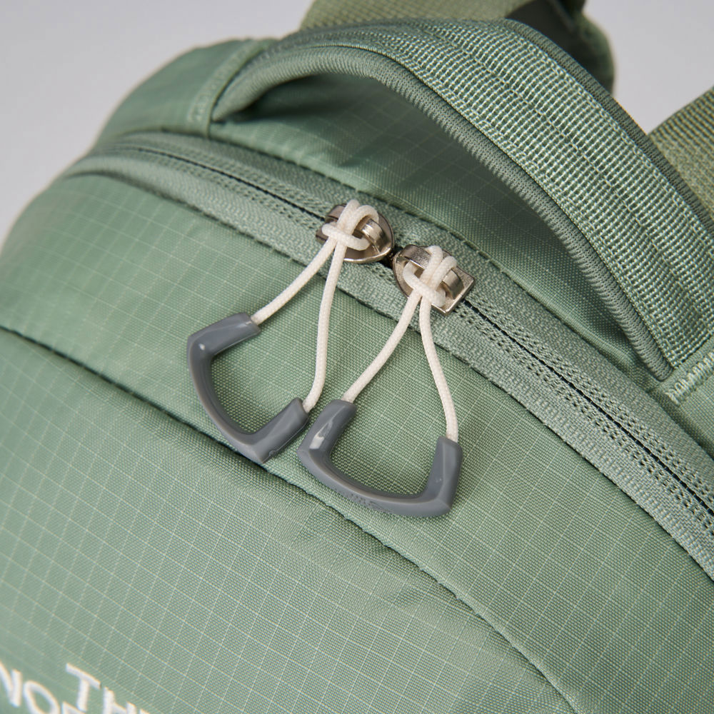 The North Face北面男女款綠色DWR防潑水休閒後背包｜52SWD5M