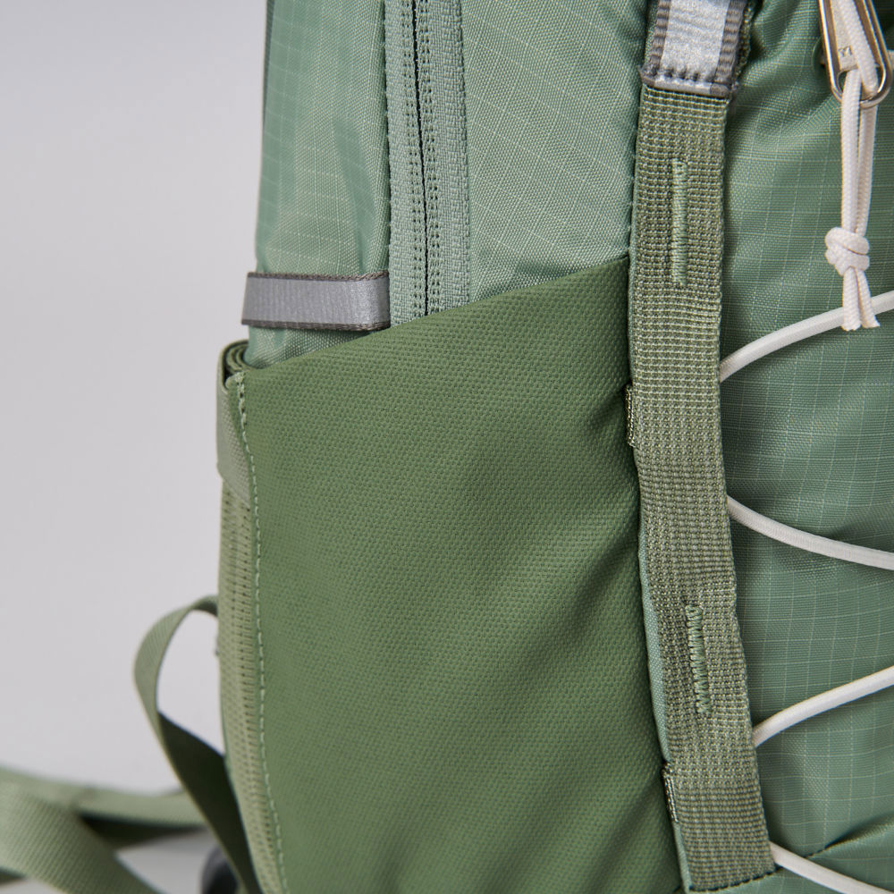 The North Face北面男女款綠色DWR防潑水休閒後背包｜52SWD5M