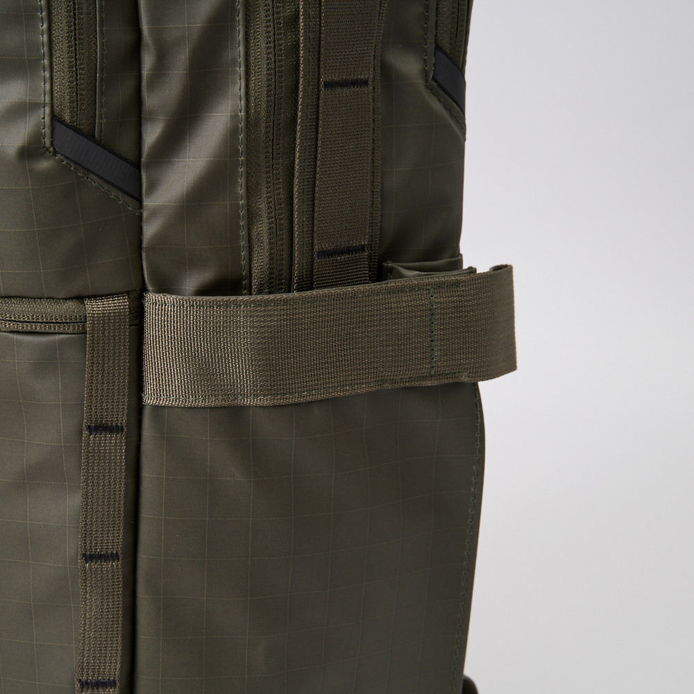 The North Face北面男女款綠色DWR防潑水休閒後背包｜81DM4WC