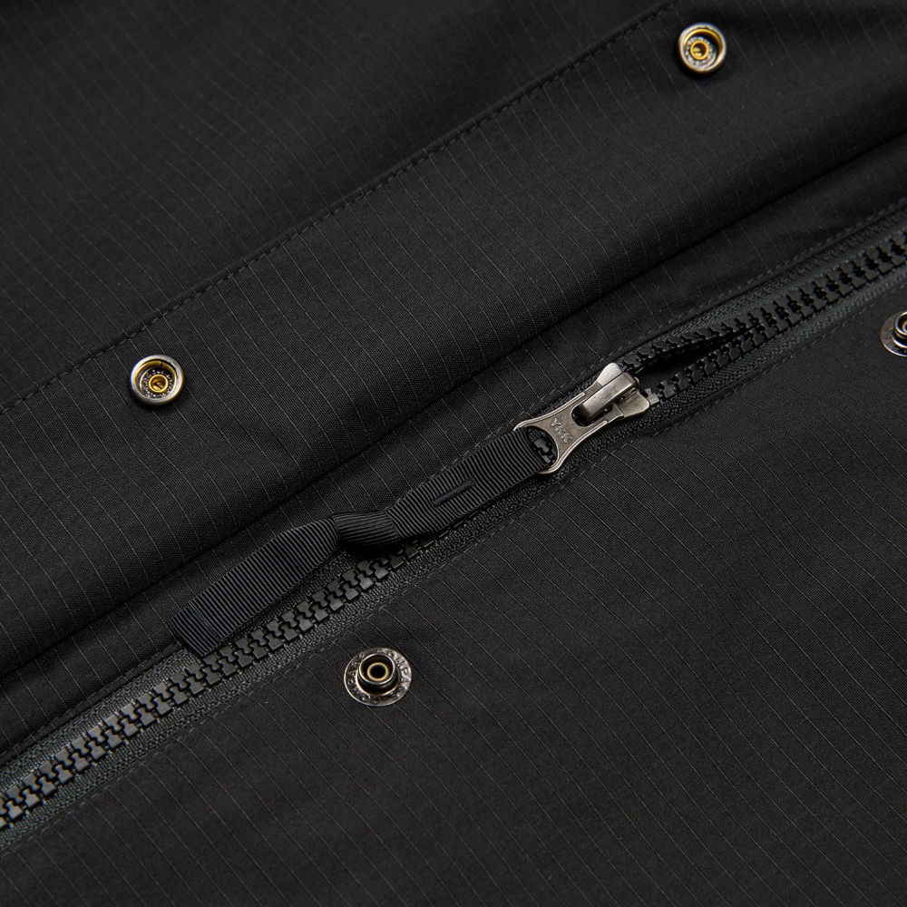 經典ICON女款黑色DRYVENT防水衝鋒衣｜88YXJK3