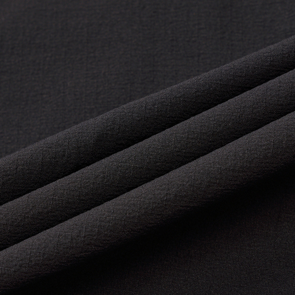 UE女款黑色DWR防潑水長裙｜8E6TJK3