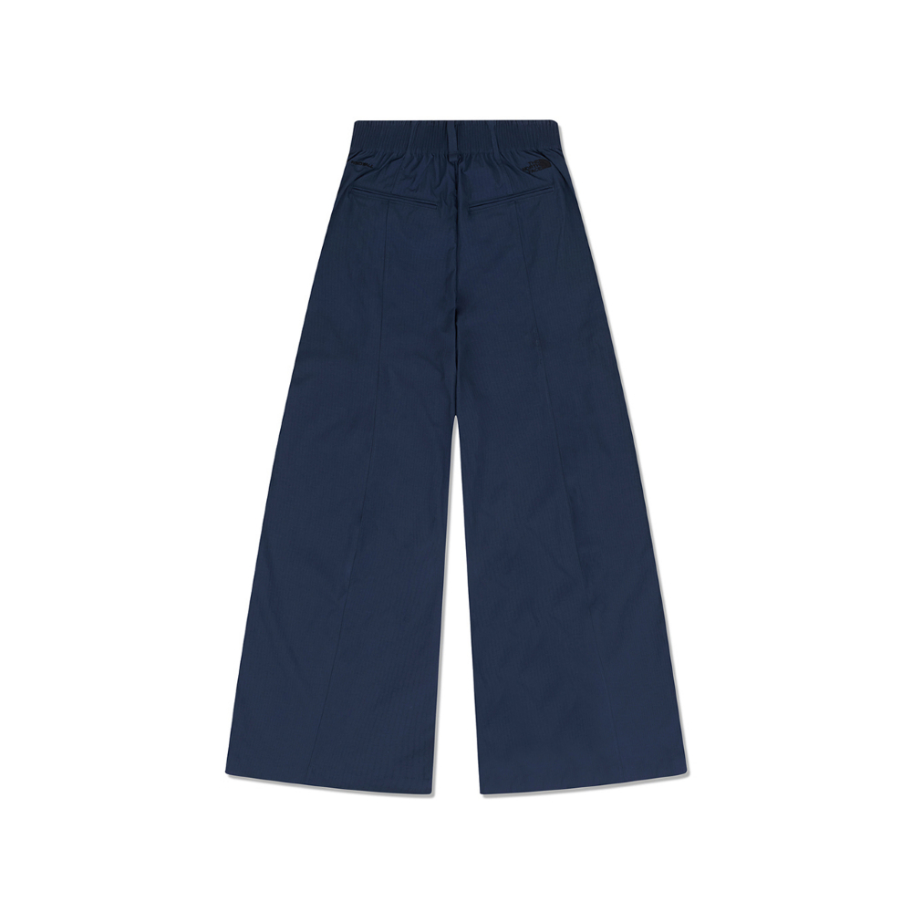 UE女款藍色DWR防潑水休閒長褲｜8E6U8K2