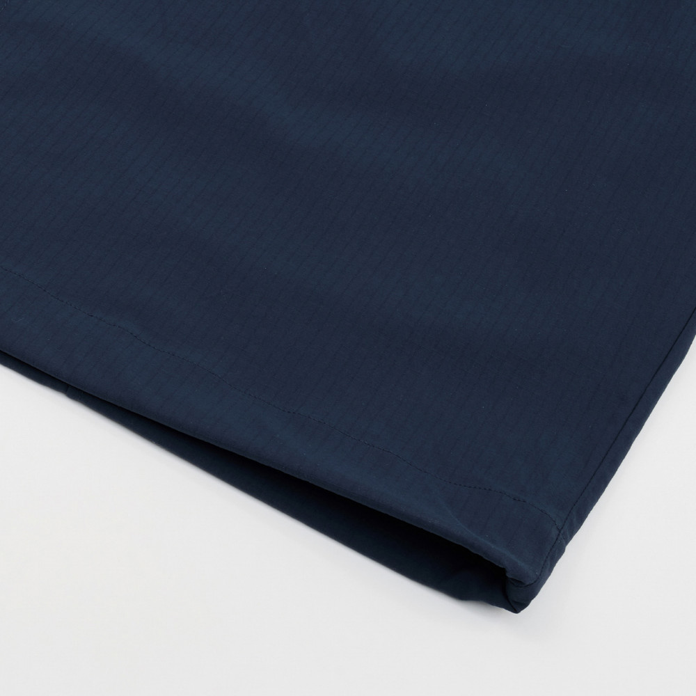 UE女款藍色DWR防潑水休閒長褲｜8E6U8K2