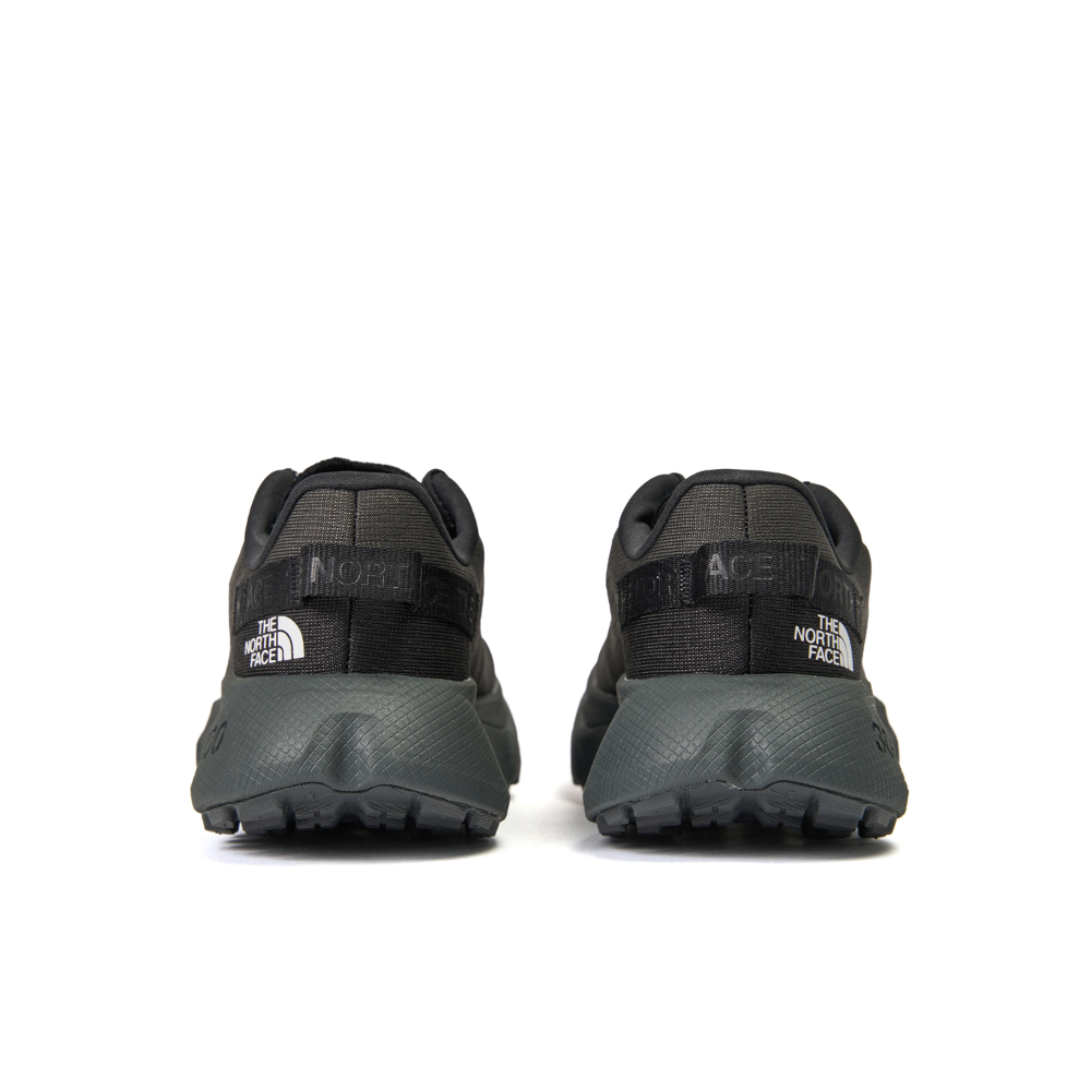 The North Face北面女款黑色抓地野跑鞋｜8A9SMN8