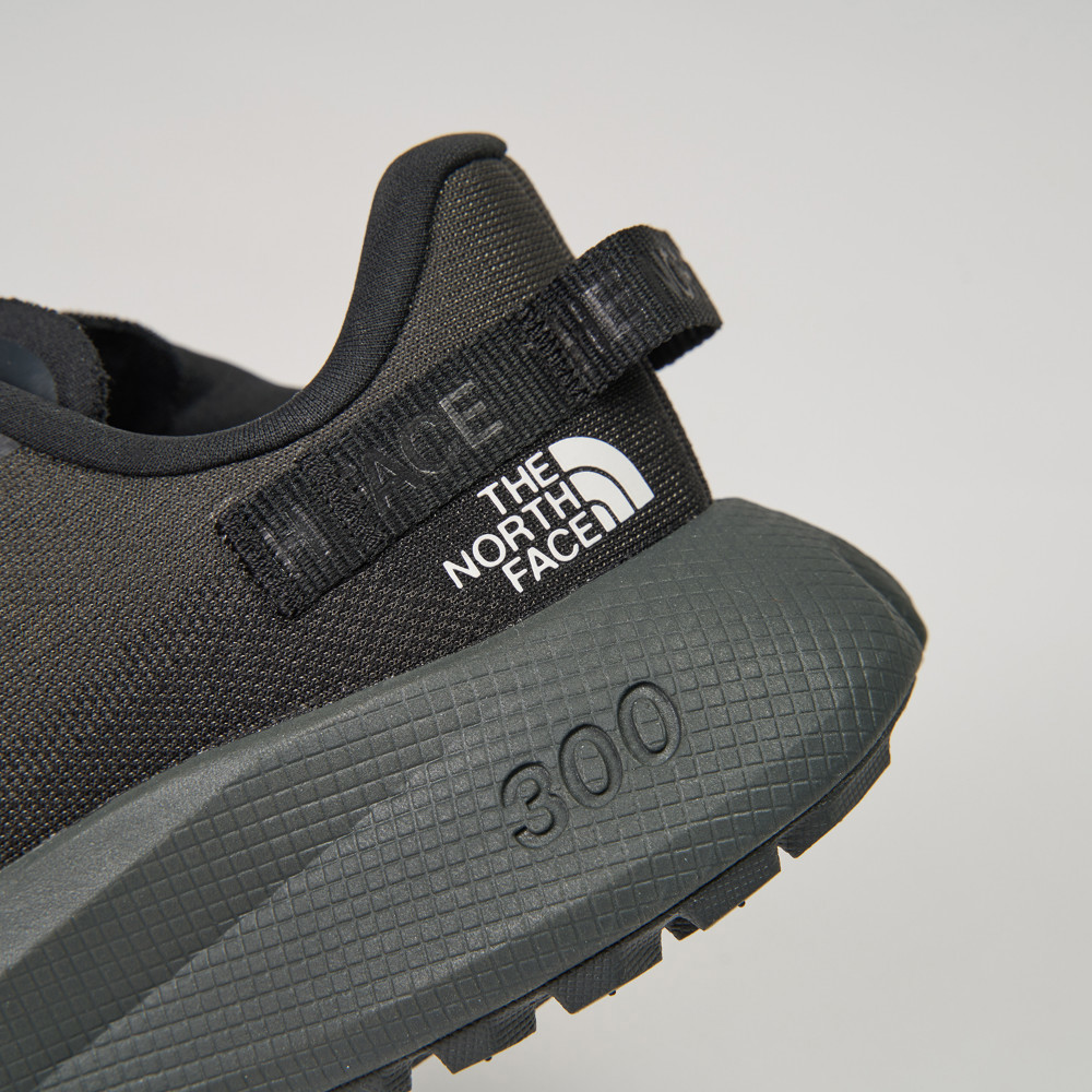 The North Face北面女款黑色抓地野跑鞋｜8A9SMN8