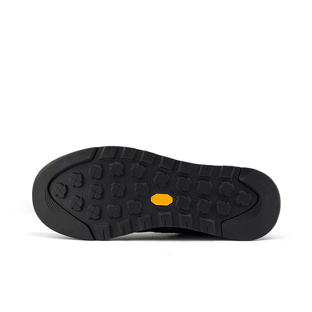 The North Face北面男女款黑色舒適透氣耐磨抓地運動鞋｜8AD9KX7