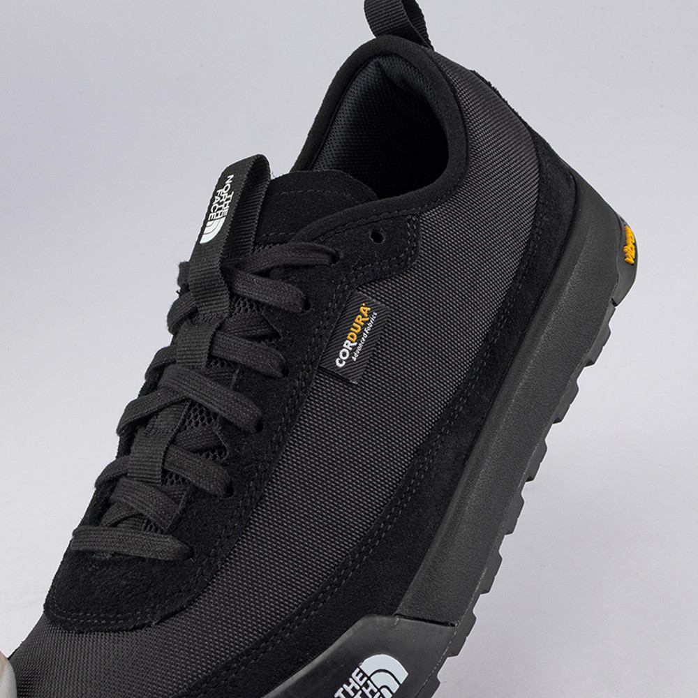 The North Face北面男女款黑色舒適透氣耐磨抓地運動鞋｜8AD9KX7