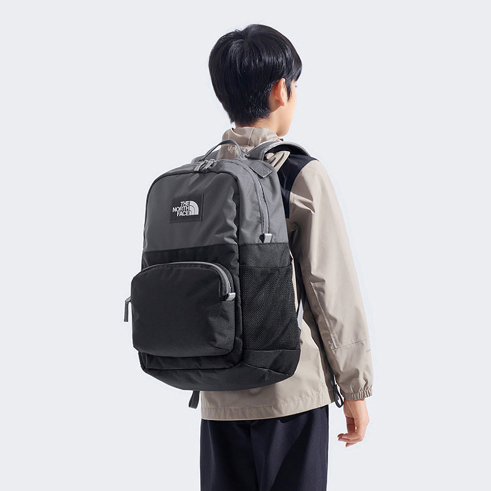 The North Face北面兒童灰黑拼接舒適背負大容量休閒後背包｜8EEWWUO