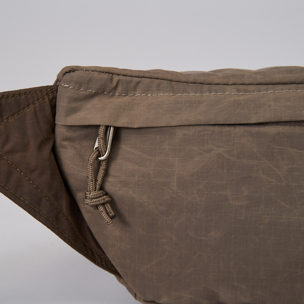 The North Face北面男女款棕色舒適背負休閒腰包｜8EEUDHI