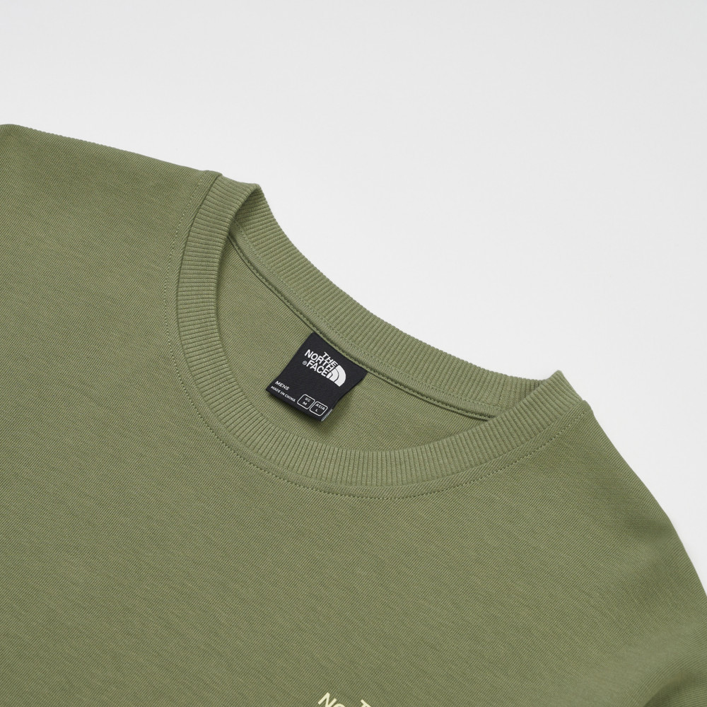 The North Face北面男款綠色舒適大尺寸印花長袖大學T｜8F0KBO9