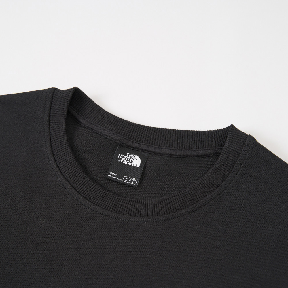 The North Face北面男款黑色舒適大尺寸印花長袖大學T｜8F0KJK3