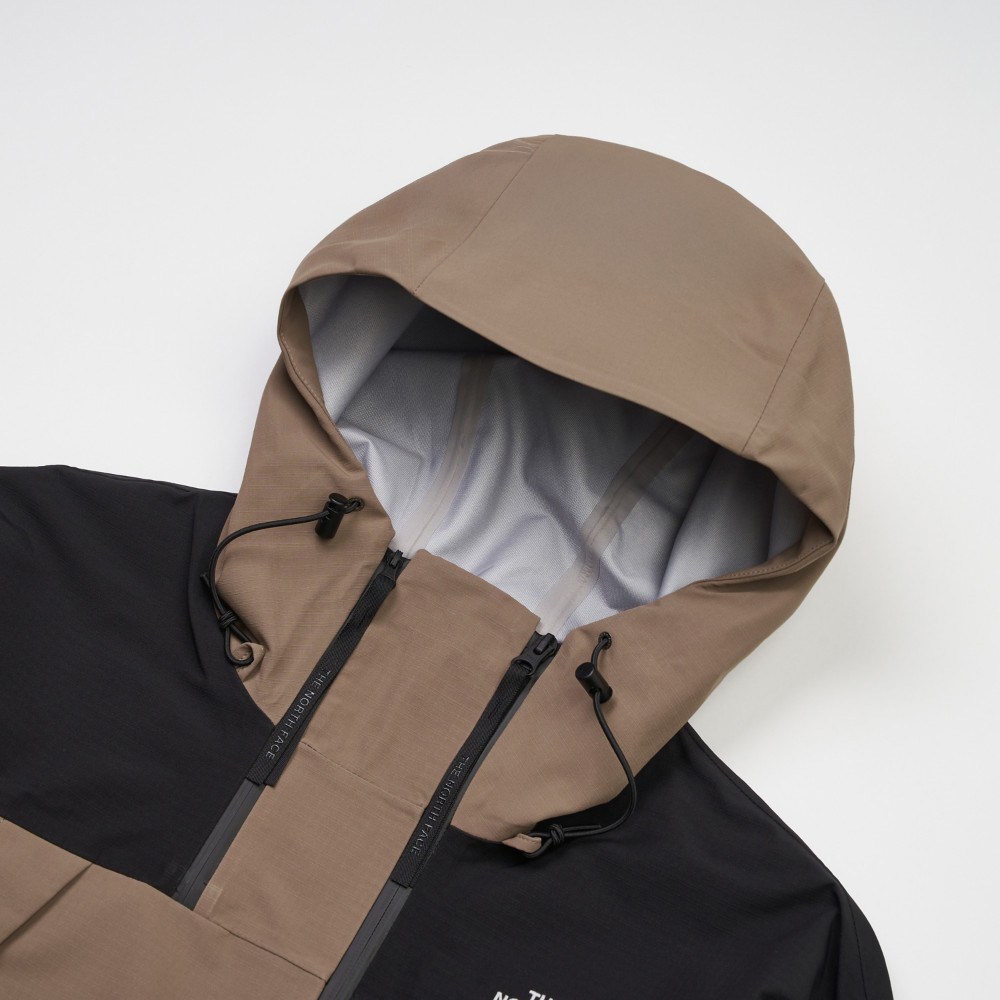 UE女款棕色DRYVENT防水衝鋒衣｜8CHXEB0