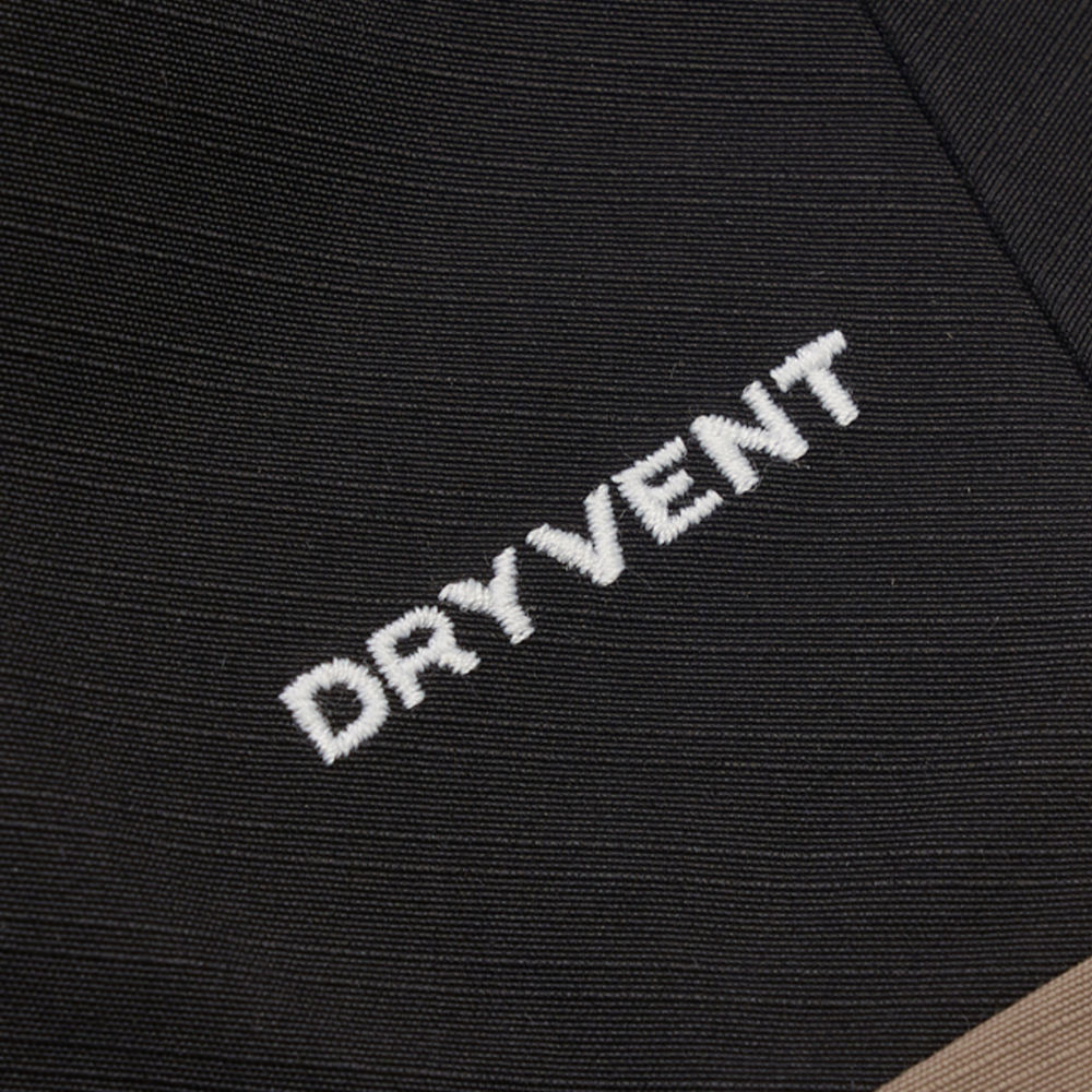 UE女款棕色DRYVENT防水衝鋒衣｜8CHXEB0