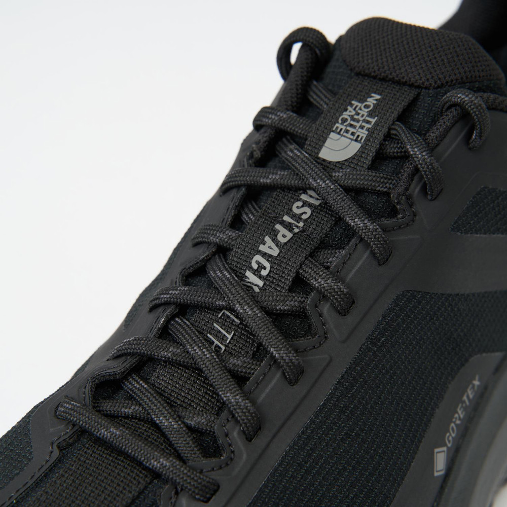 The North Face北面男款黑色Gore-Tex防水透氣徒步鞋｜8D9XVMI