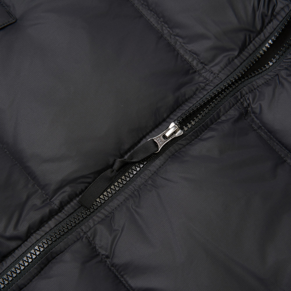 經典ICON女款黑色DWR防潑水羽絨外套｜5GGEGOG