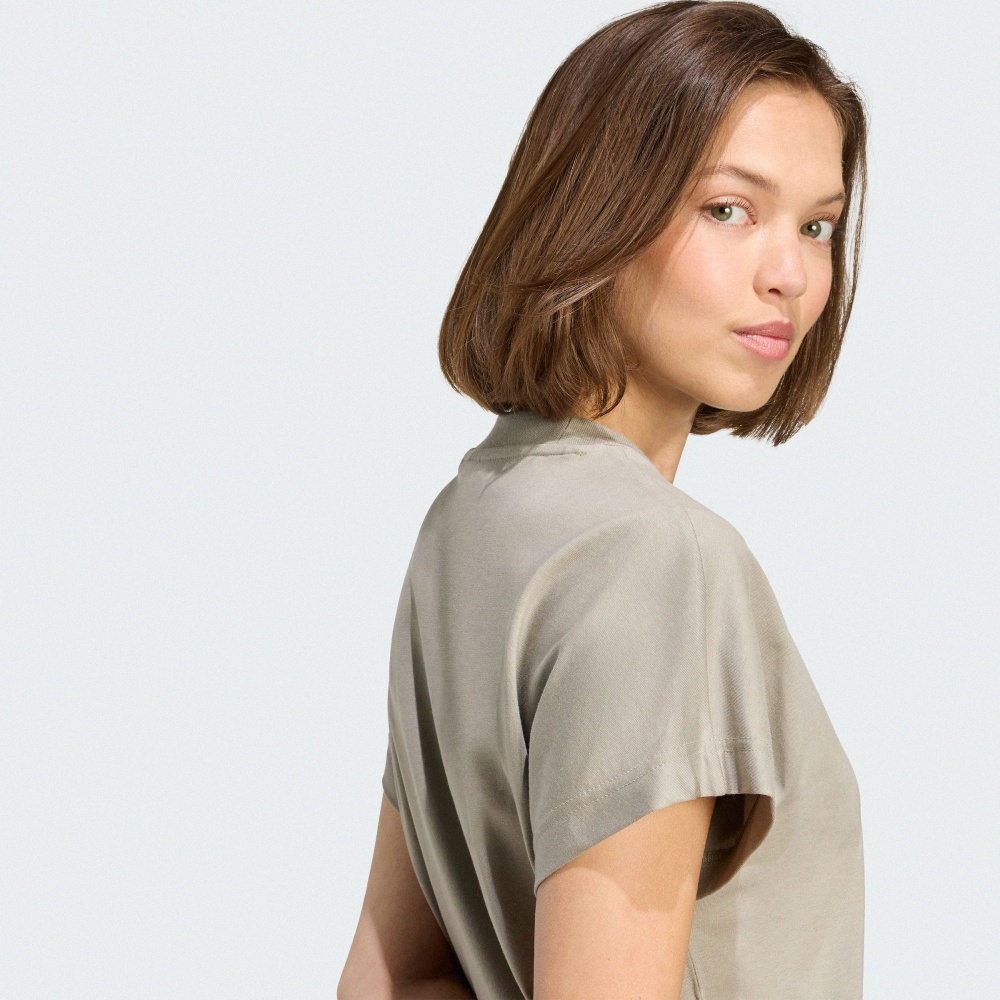 ALL SZN 短袖上衣