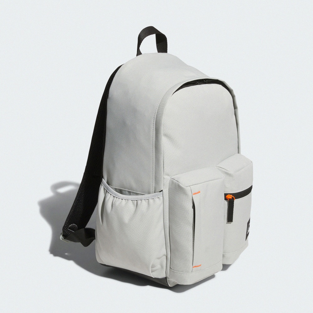 MUST HAVE 3D 後背包