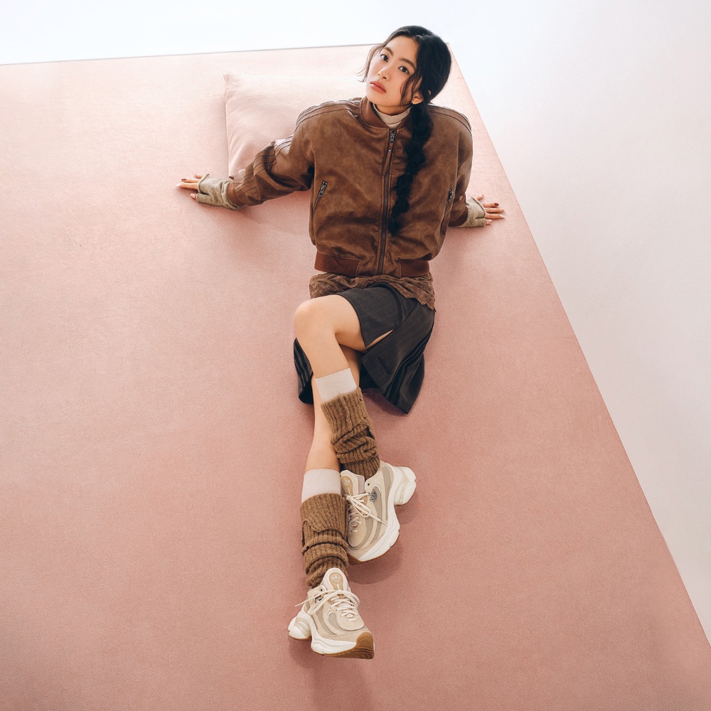 OZVENUZ 運動休閒鞋