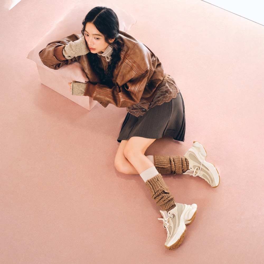 OZVENUZ 運動休閒鞋