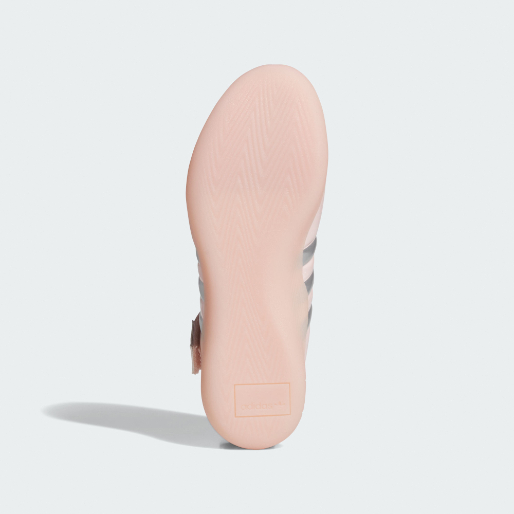 CAROLINE HU X EDISON CHEN TAEKWONDO 休閒鞋