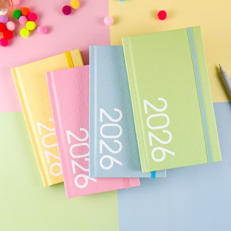 綠的事務conifer 2026年 玩色精裝 橫式週誌 48K-芍藥粉/諾言藍/洋甘菊/香草園