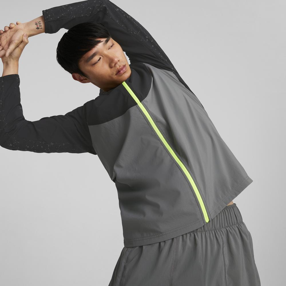 PUMA 慢跑系列反光印花風衣外套 男性