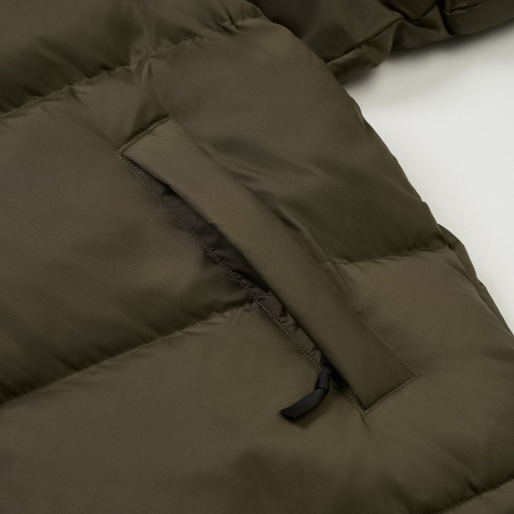 經典ICON男款灰褐色DWR防潑水羽絨外套｜832G21L