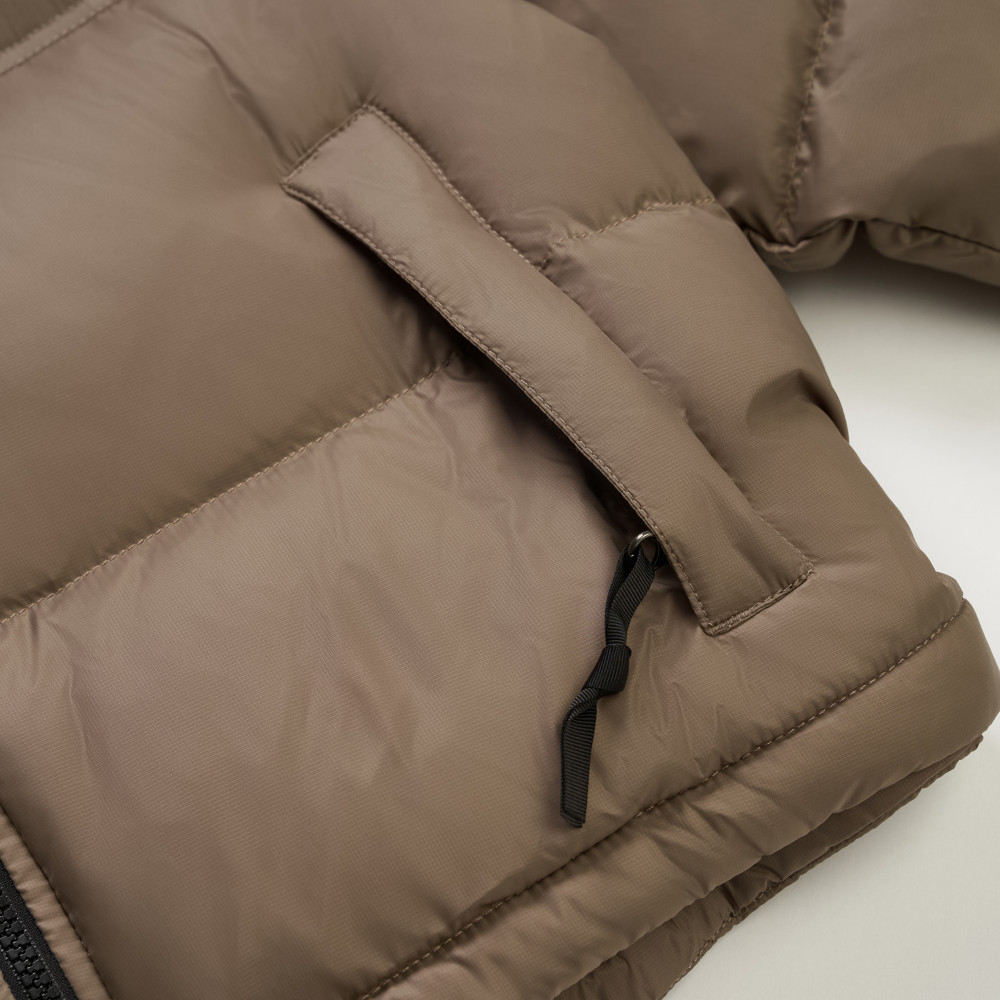 經典ICON女款棕色DWR防潑水羽絨外套｜5GGEBOW